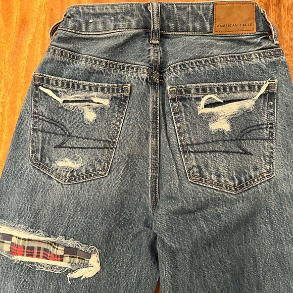Amazing deal New worn once 2pairs American Eagle jeans size 000. Style mom-jeans - Picture 6 of 12